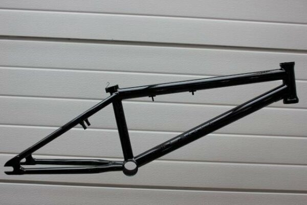 Cadru WTP Envy 20.6 TT negru 2013