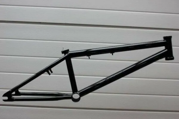 Cadru WTP Envy 20.6 TT negru 2013