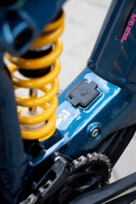 e-bike Haibike NDURO 8 Freeride i720Wh 12-G GX Eagle 2023 L glossy navy pink aqua titan - imagine 17