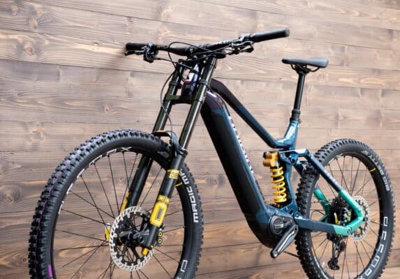 e-bike Haibike NDURO 8 Freeride i720Wh 12-G GX Eagle 2023 L glossy navy pink aqua titan - imagine 5