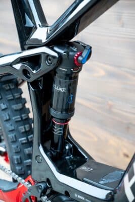 e-bike Haibike AllMtn CF SE i750Wh 12-G X01 AXS Eagle S gloss black grey red chrome - imagine 10