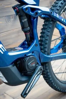 e-bike Haibike AllMtn CF 9 i750 12-G NX Eagle XL gloss fade blue white - imagine 14