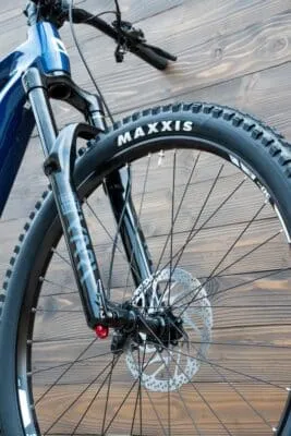e-bike Haibike AllMtn CF 9 i750 12-G NX Eagle XL gloss fade blue white - imagine 4