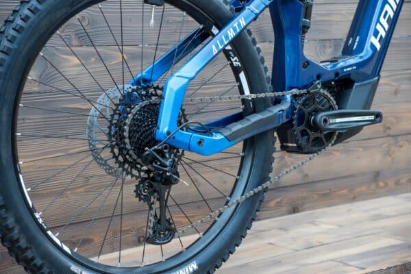 e-bike Haibike AllMtn CF 9 i750 12-G NX Eagle XL gloss fade blue white - imagine 6