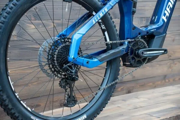 e-bike Haibike AllMtn CF 9 i750 12-G NX Eagle XL gloss fade blue white - imagine 6