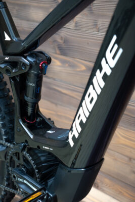 e-bike Haibike AllMtn CF 8 i750Wh 12-G SX Eagle XL gloss black white - imagine 10