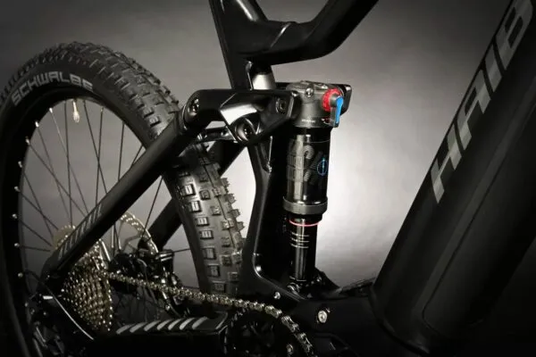 e-bike Haibike AllTrail 3 i720Wh 10-G Deore 2024 S black titan matt - imagine 3