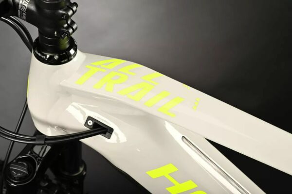 e-bike Haibike AllTrail 3 i720Wh 10-G Deore 2024 S grey neon yellow gloss - imagine 6