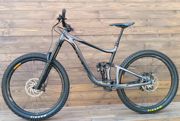 Bicicleta Second Hand Giant Reign gri negru Fox - marime L
